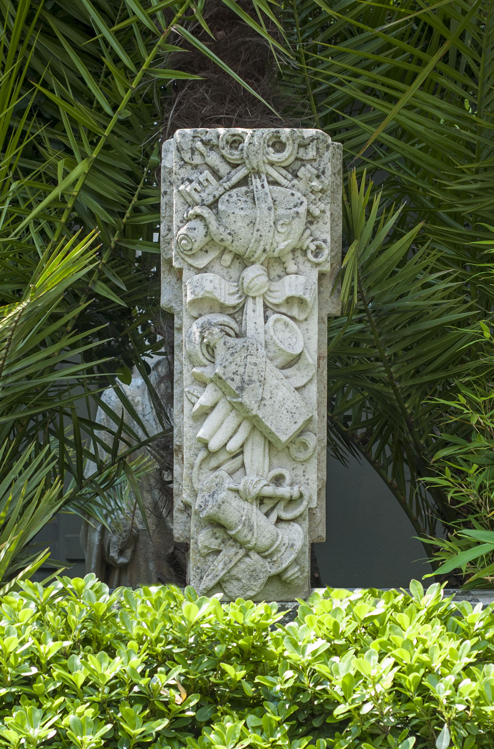 An Edwardian Portland Stone Keystone
