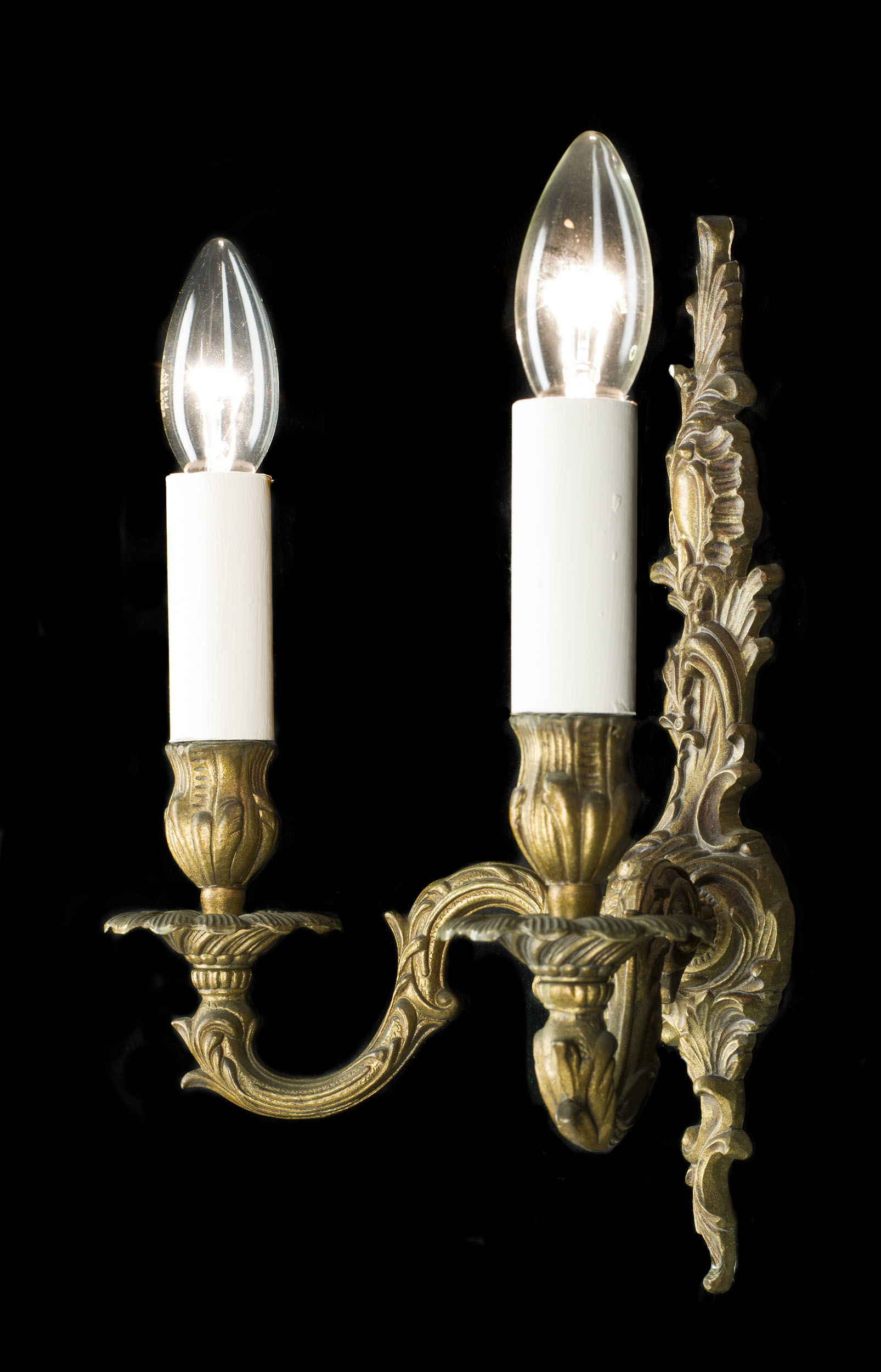 French pair of Rococo style 20th century brass wall lights    