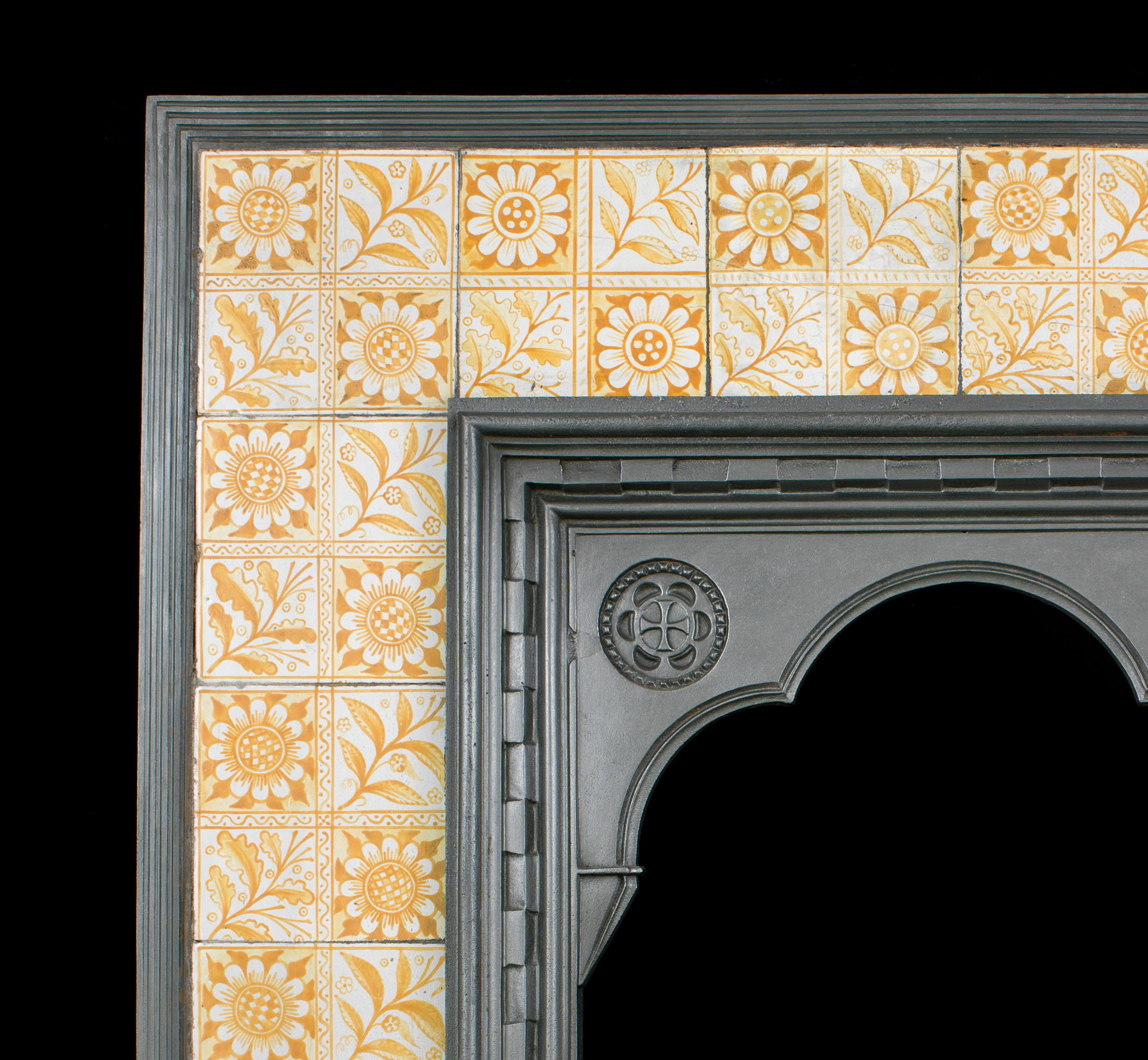  A William Morris Tiled Fireplace Insert 