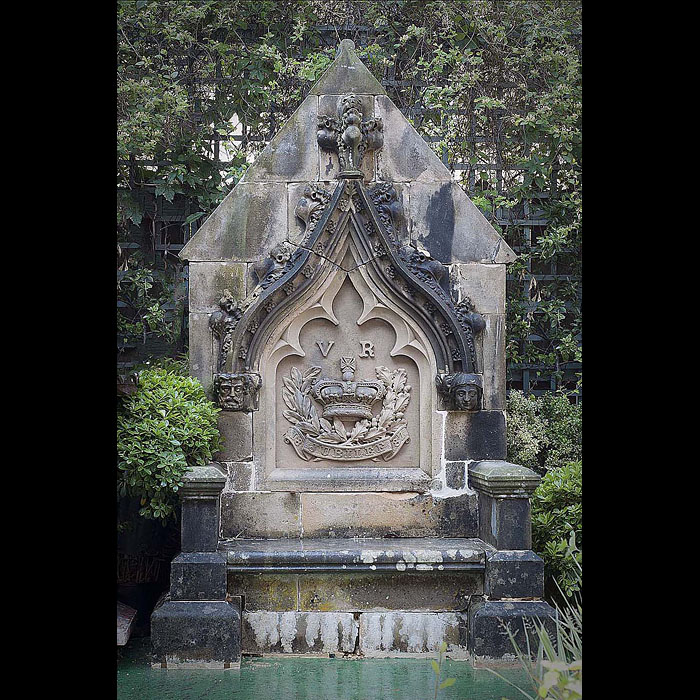 A very grand sandstone Gothic Revival Antique Garden Throne 