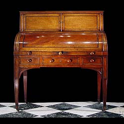 Fine mahogany Georgian cylinder desk   