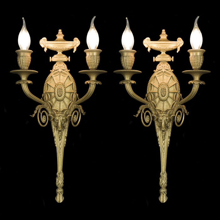 Elegant Pair of Gilt Wall Lights 